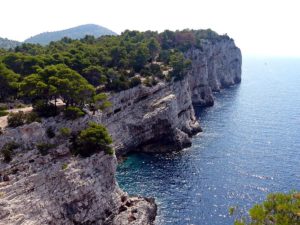 Le isole più belle della Croazia, le scogliere di Dugi Otok