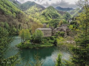 Parco regionale delle Alpi Apuane, Isola Santa