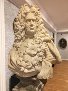 Mostra di Franco Maria Ricci, busto