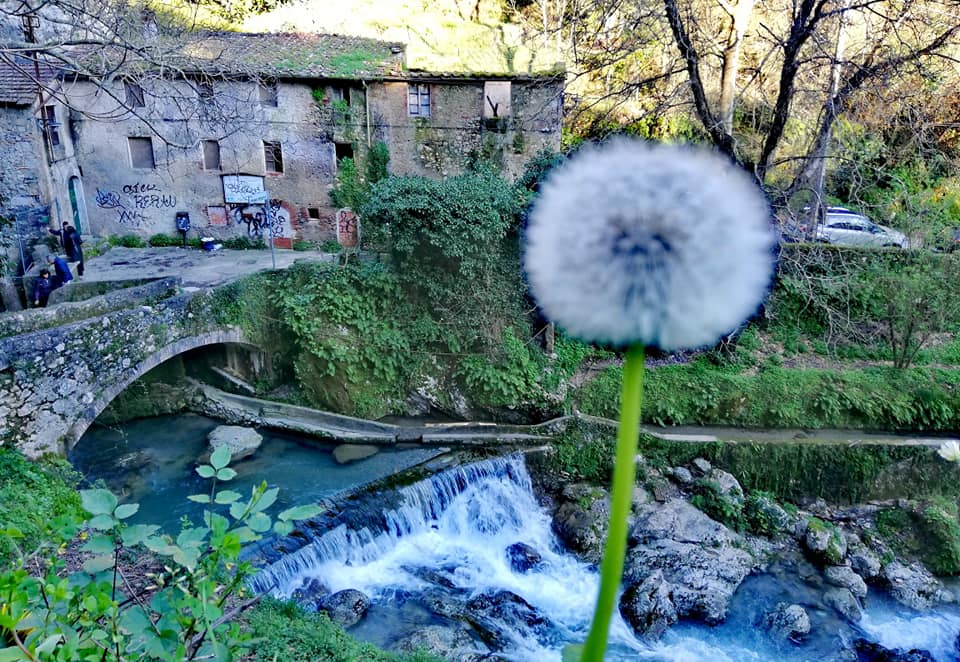 Il molino Taccone, all'inizio del sentiero delle Cascate di Candalla