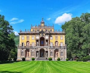 Villa Torrigiani, la facciata barocca