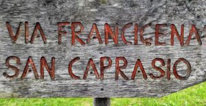 Indicazioni per San Caprasio sulla Via Francigena Pontremoli Aulla