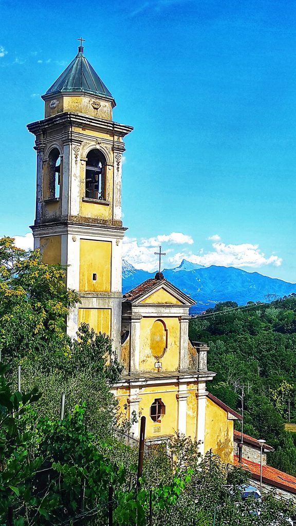 Tresana la chiesa di San Giorgio martire